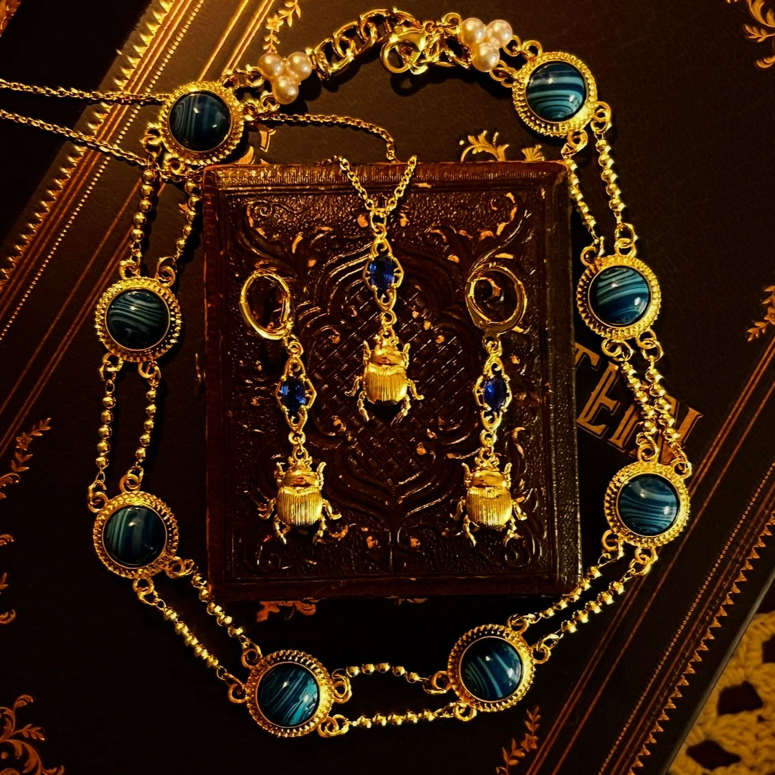 Elizabeth’s Blue Choker