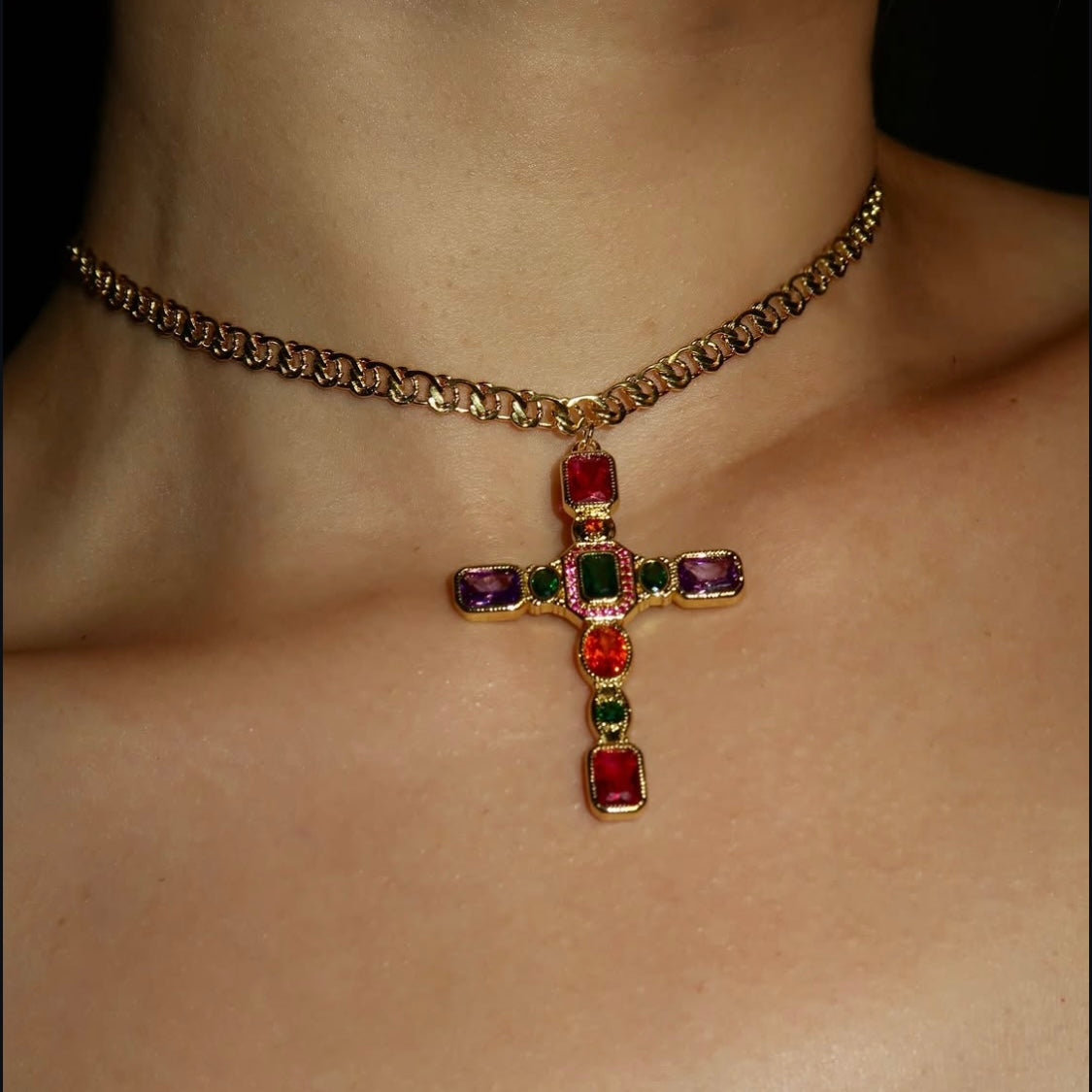 Juliet Capulet Cross Choker