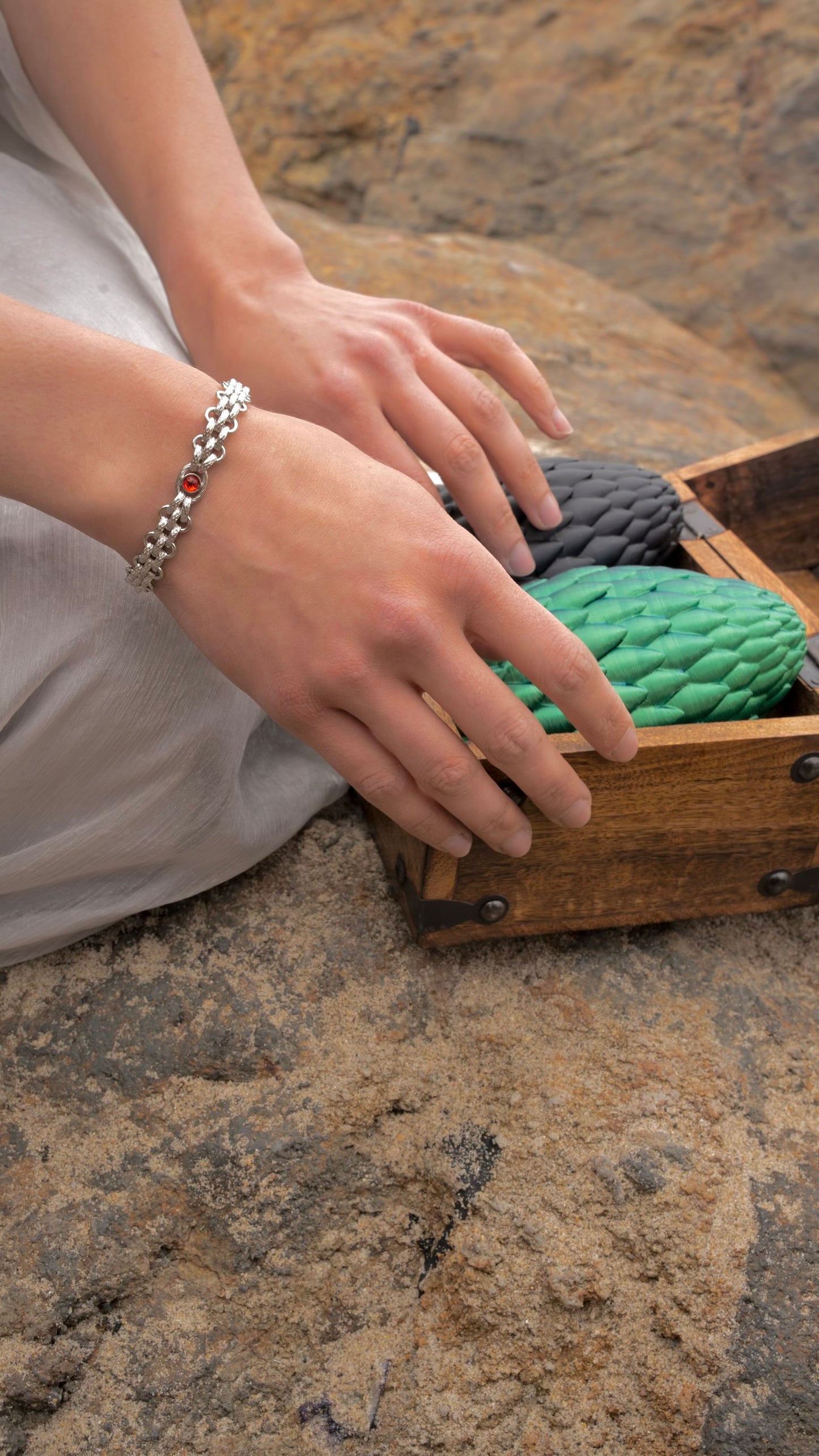 Dragon’s Eye Bracelet