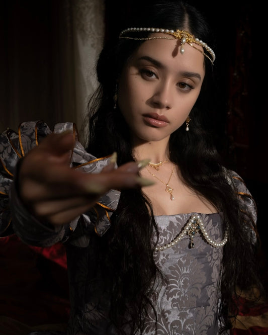 Elizabeta Crystal Droplet Choker