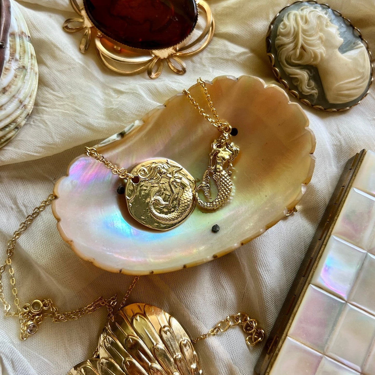 Siren Necklace