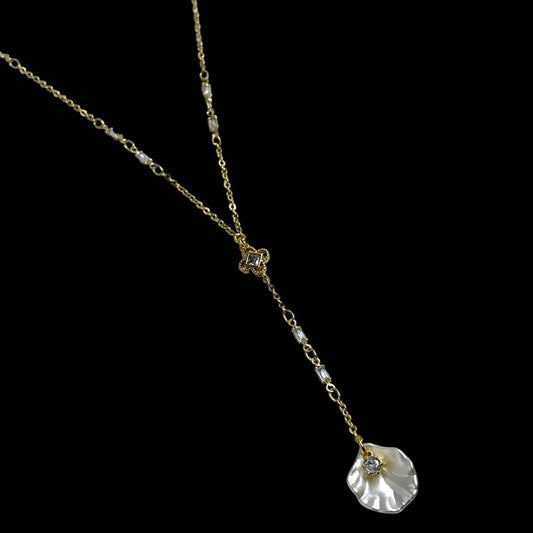 Gold Pearly Petal Lariat