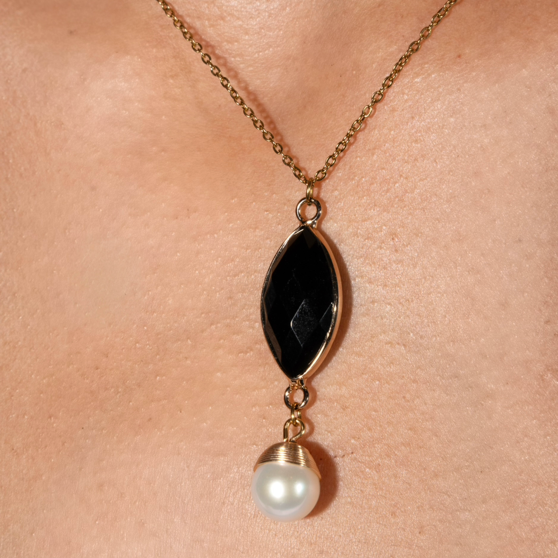 Kylie Onyx Pearl Drop Necklace