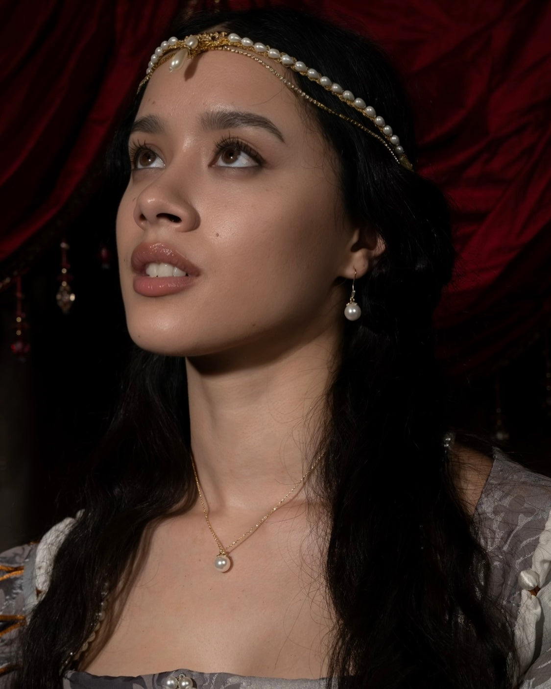 Elizabeta Rounded Pearl Earrings