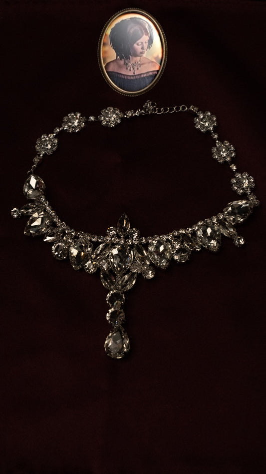 Elizabeth’s Diamond Necklace