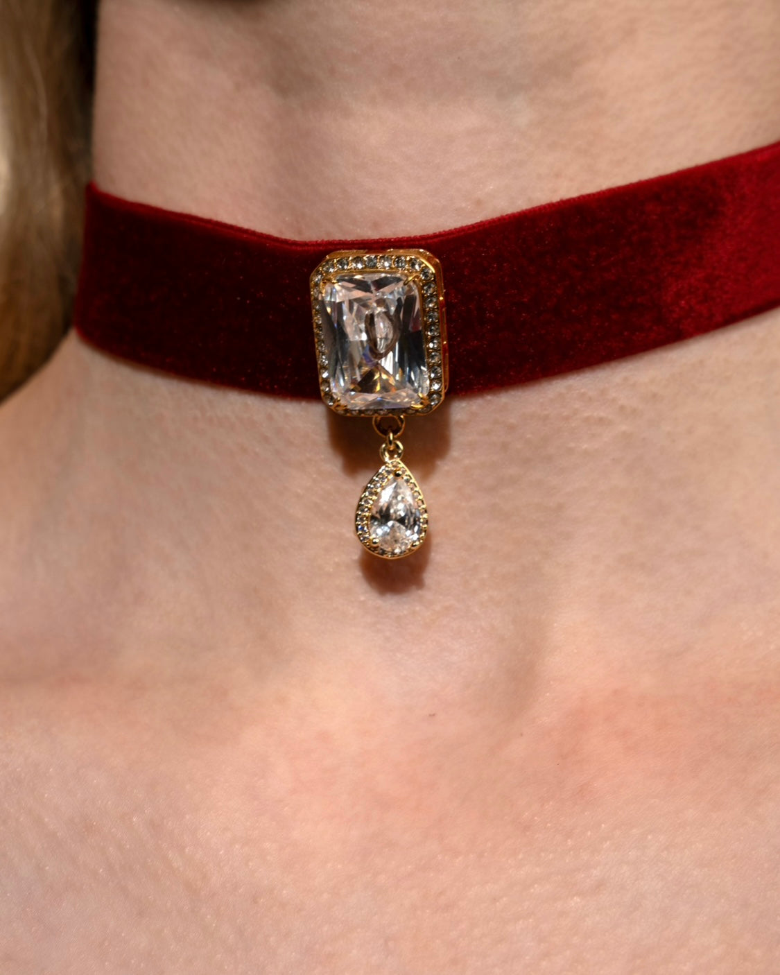 Gold Diamond Drop Red Velvet Choker