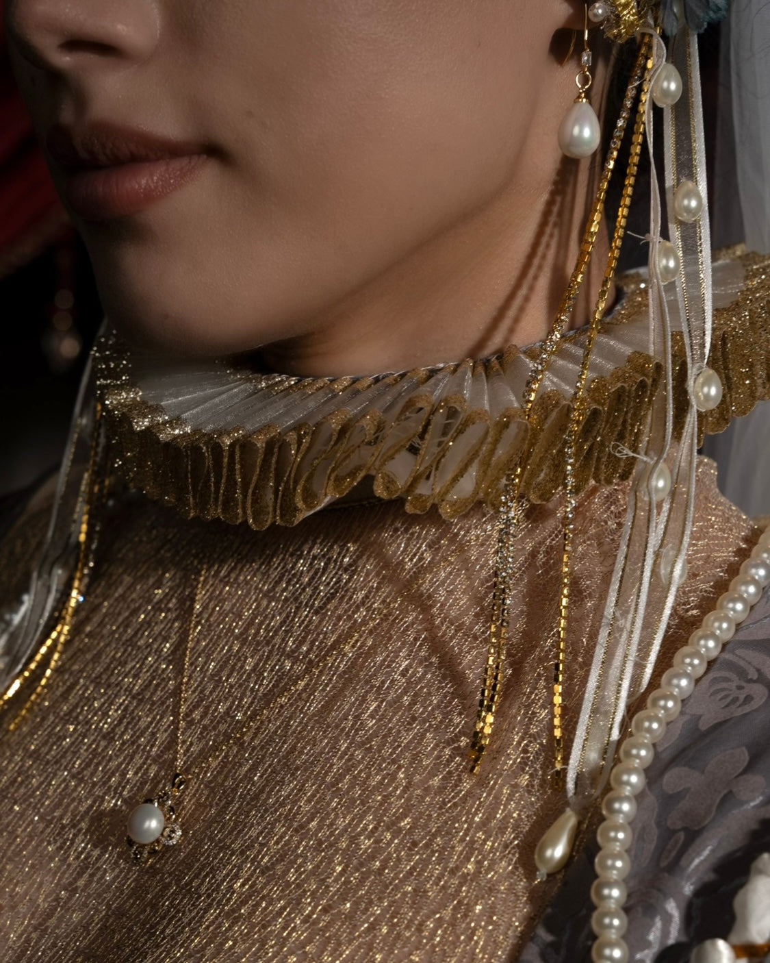 Elizabeta Pearl Drop Earrings