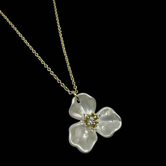 Nymphs Flower Necklace