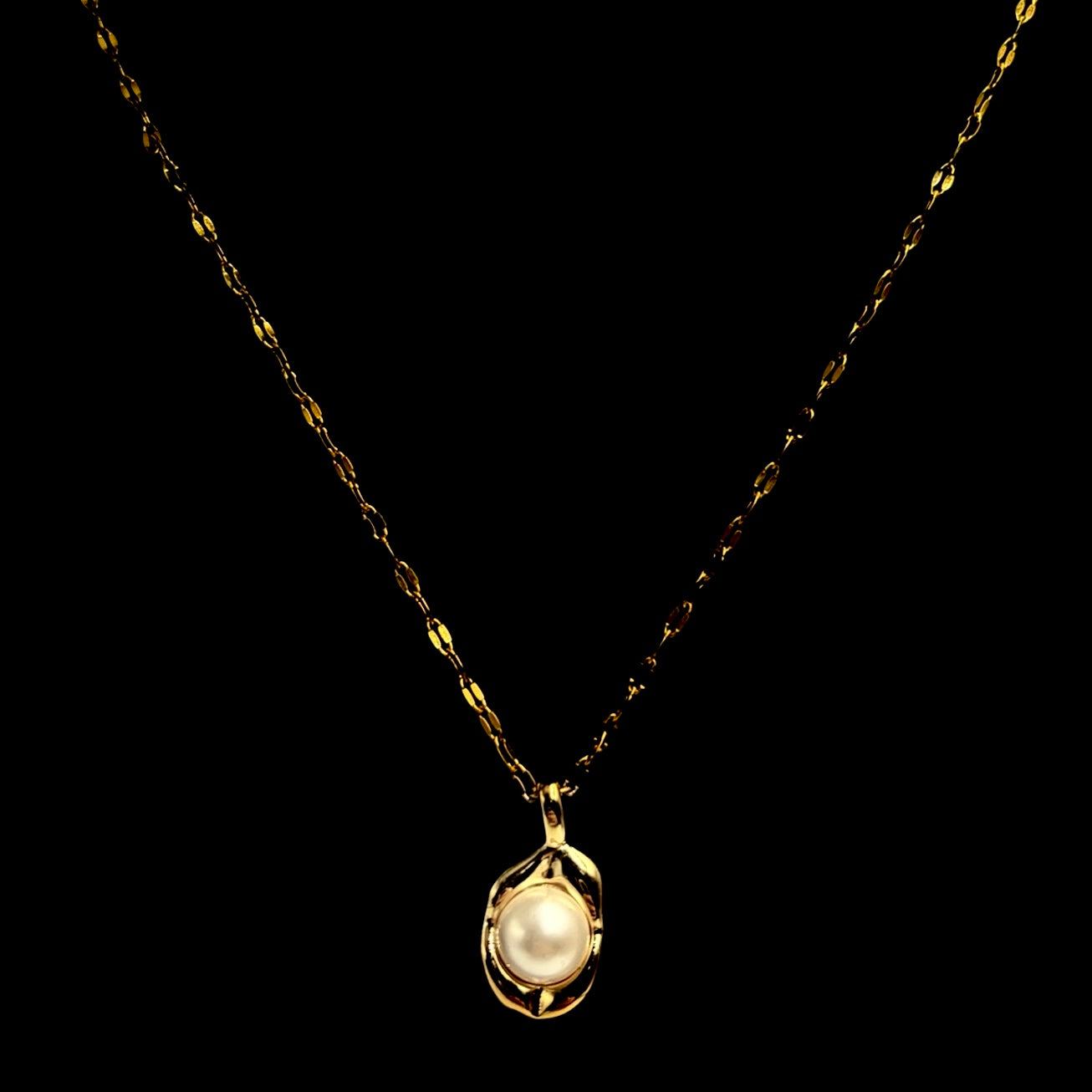 Venus Molten Pearl Necklace