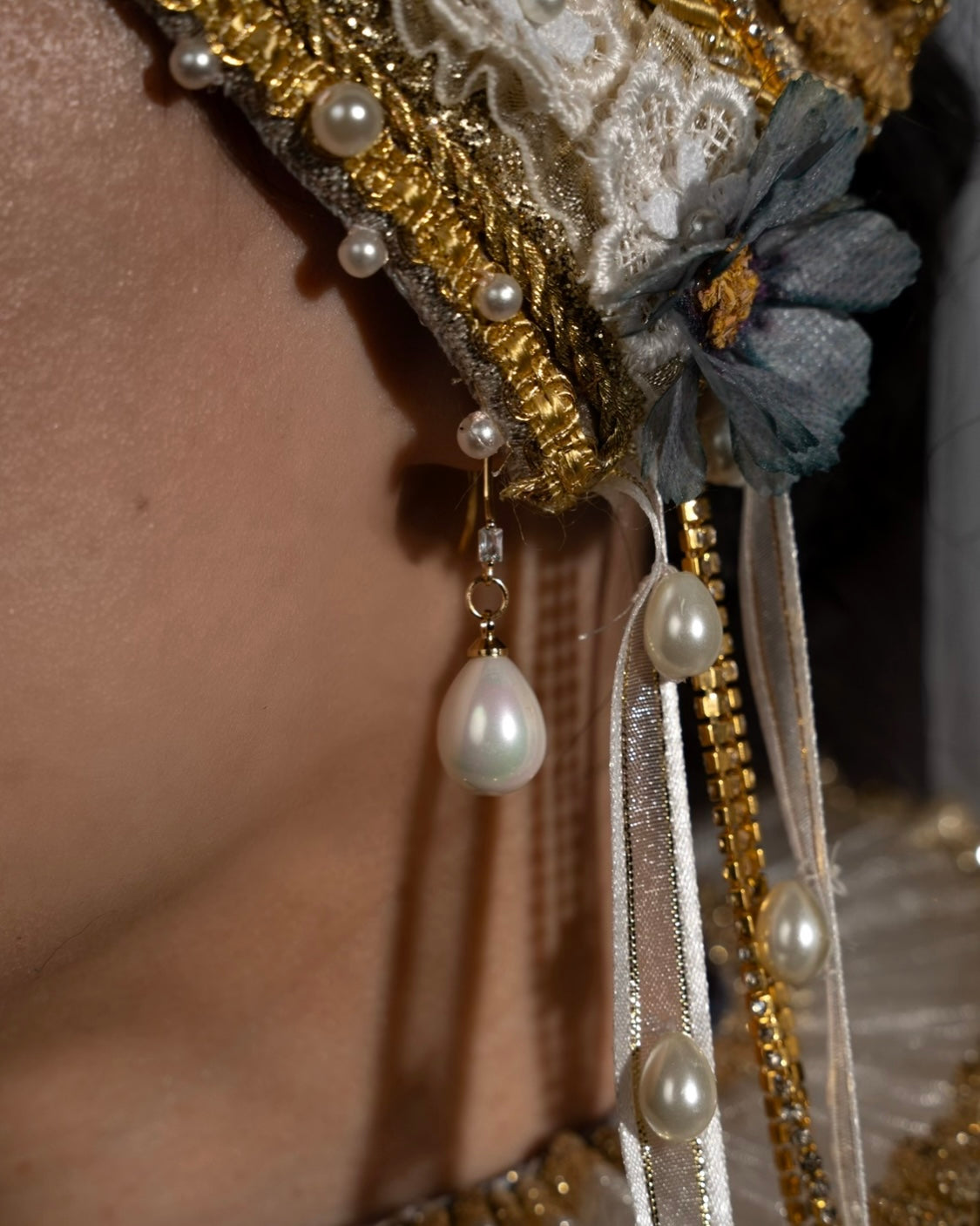 Elizabeta Pearl Drop Earrings