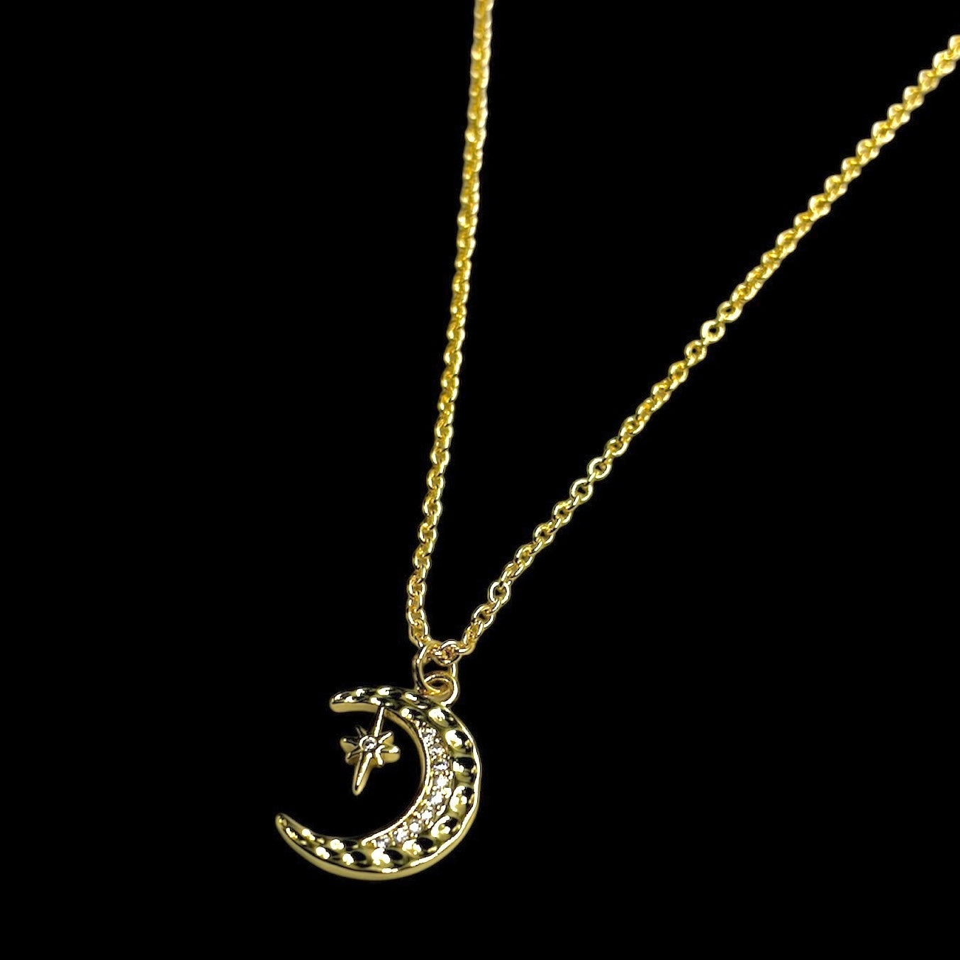 Gillian Owens Gold Crescent Moon Necklace