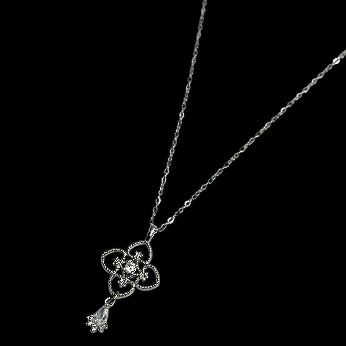 Silver Elizabeta Quatrefoil Crystal Drop Necklace