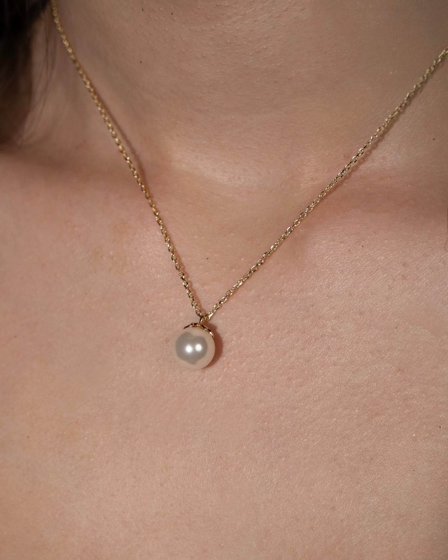 Elizabeta Rounded Pearl Necklace