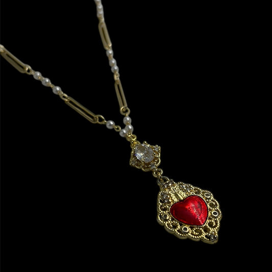 Queen of Hearts Pearl Link Necklace